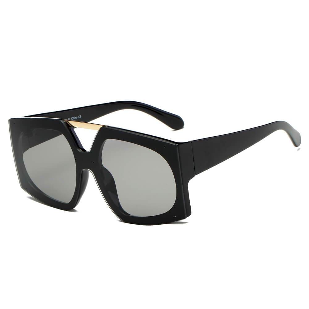 Maroon ESSEN square oversize sunglasses by Cramilo Eyewear.