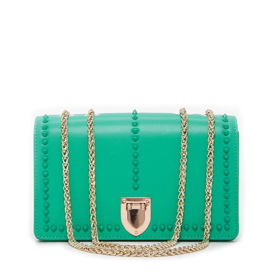 SUSU presents the Josie Green Leather Bag featuring a studded design and a gold chain strap.