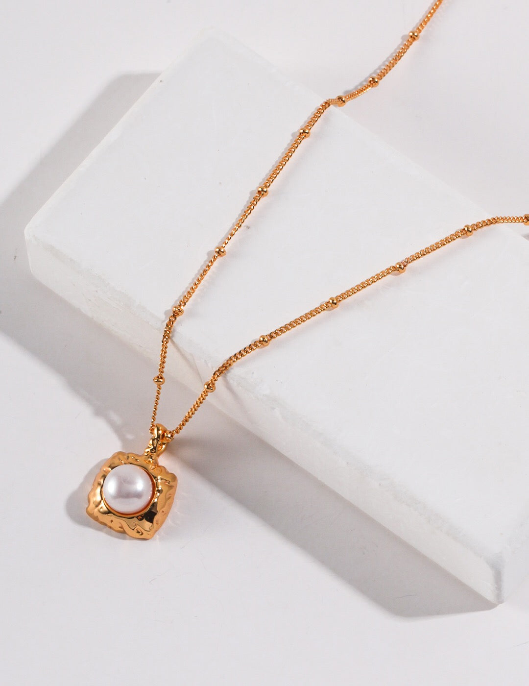 Vintage Large Pearl Pendant With Gold Chain Necklace